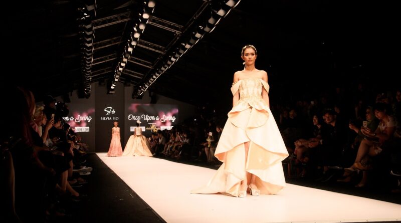 İstanbul Fashion Week Erol Albayrak Defilesi