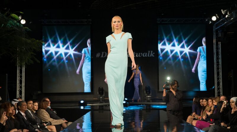 2014 House of Holland ve Holly Fulton Sonbahar koleksiyonları
