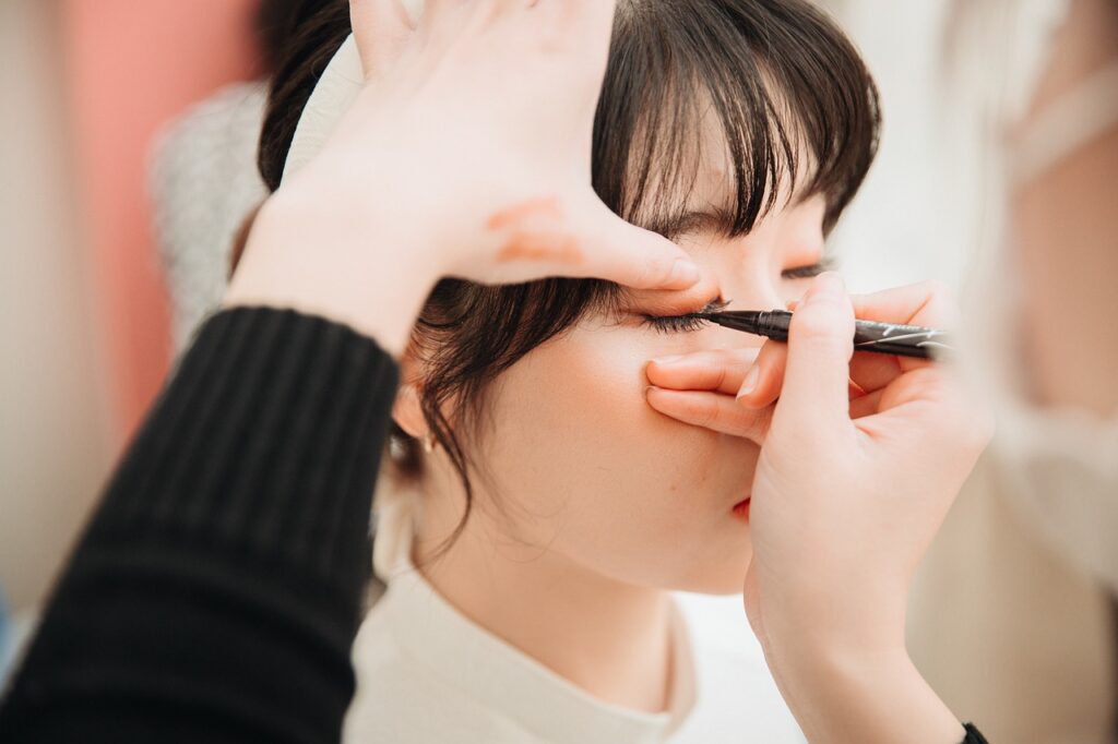 Eyeliner çekme yöntemleri