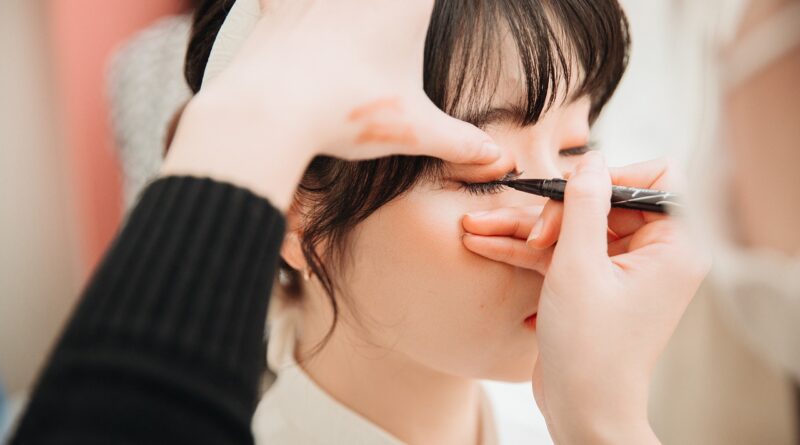 Eyeliner çekme yöntemleri
