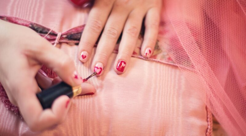 Tırnak şekline göre oje seçimi