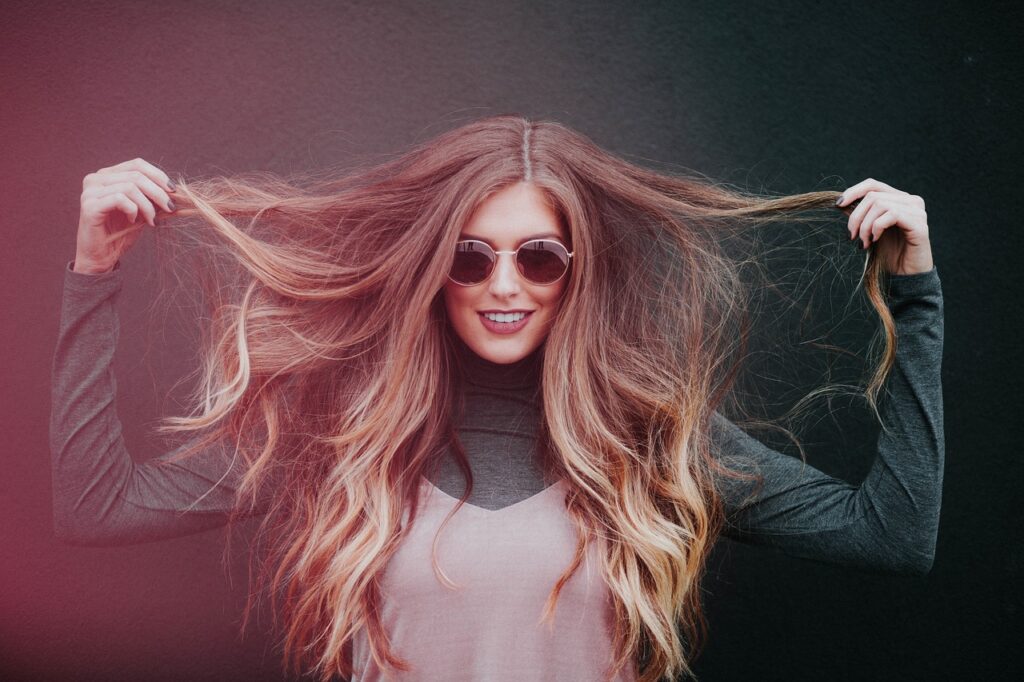 Uzun saçlar için 8 kolay saç modeli
